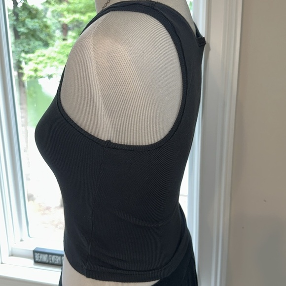 SKIMS Black Cropped Ribbed Tank, Large, NWOT - Picture 4 of 6